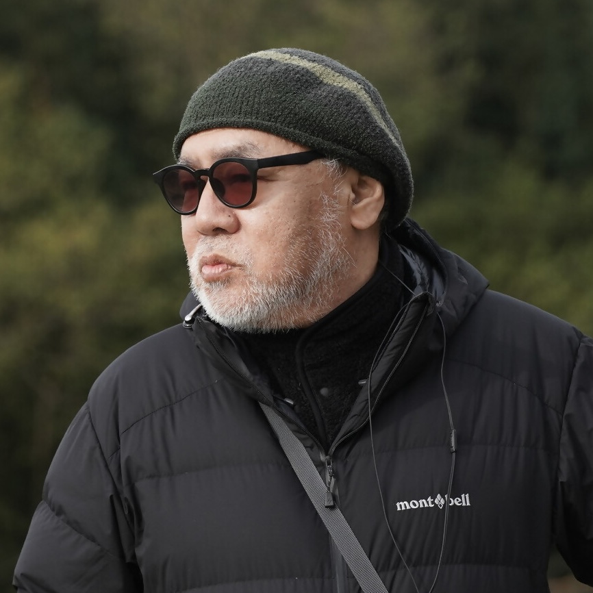 監督：緒方明